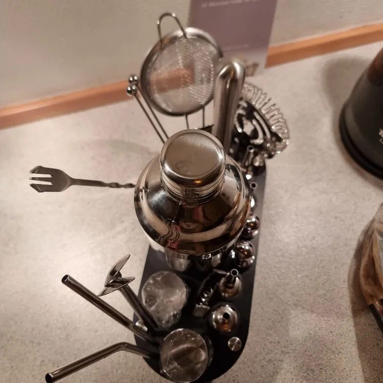 Buyer photo of Boston Bartender Kit