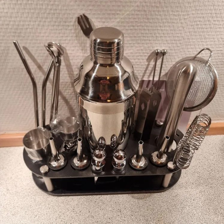 Buyer photo of Boston Bartender Kit