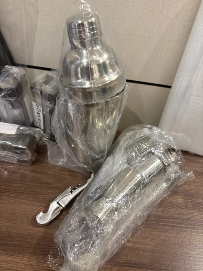 Buyer photo of Boston Bartender Kit
