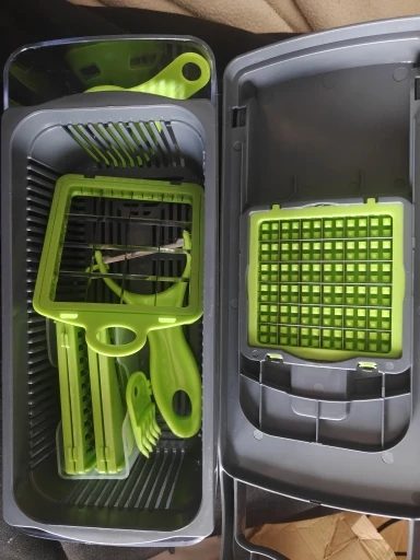 Buyer photo of Multi-Blade Vegetable Chopper